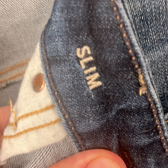 American Eagle 32x30 - Picture 3 of 4